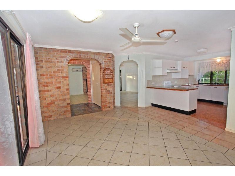 1013 Bruce Highway South, Kybong QLD 4570