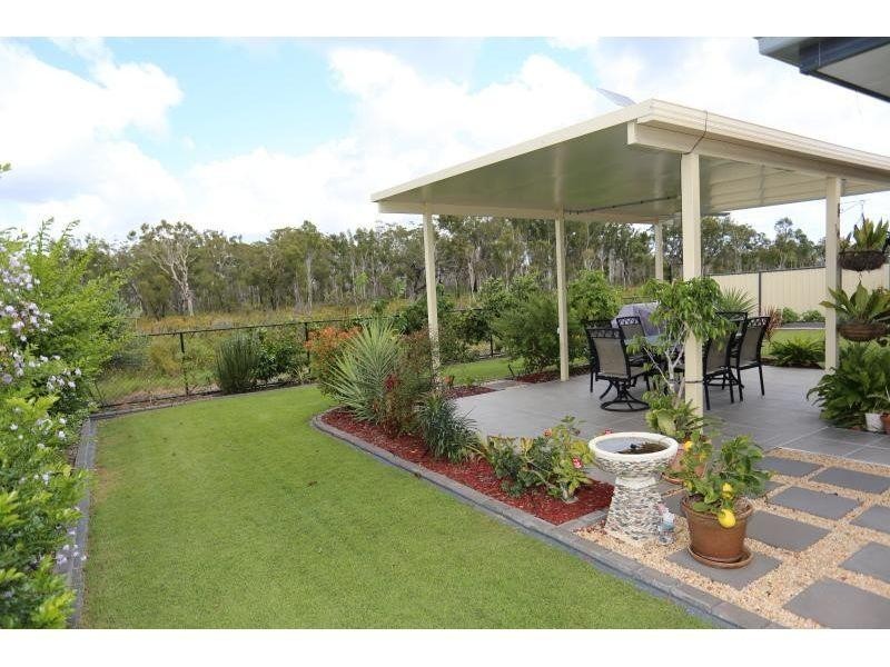 40 Tuna Way, Tin Can Bay QLD 4580