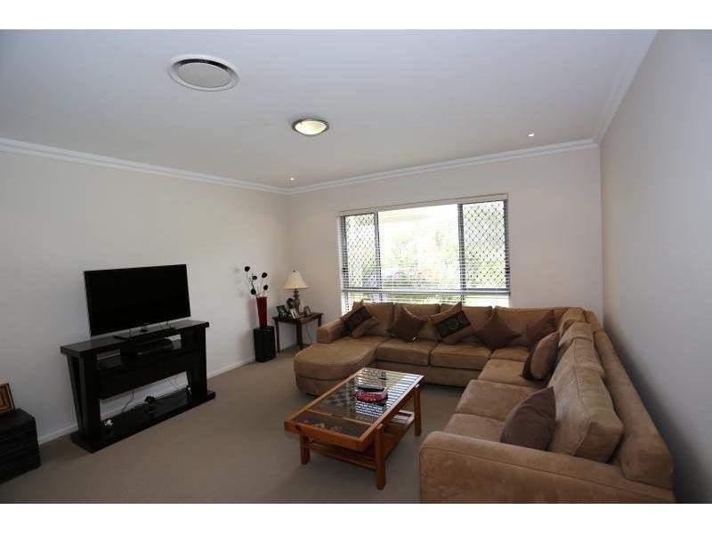 40 Tuna Way, Tin Can Bay QLD 4580