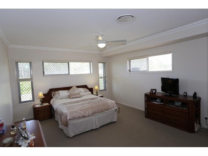 40 Tuna Way, Tin Can Bay QLD 4580