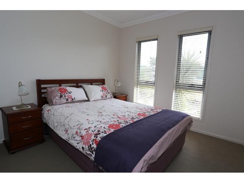 40 Tuna Way, Tin Can Bay QLD 4580