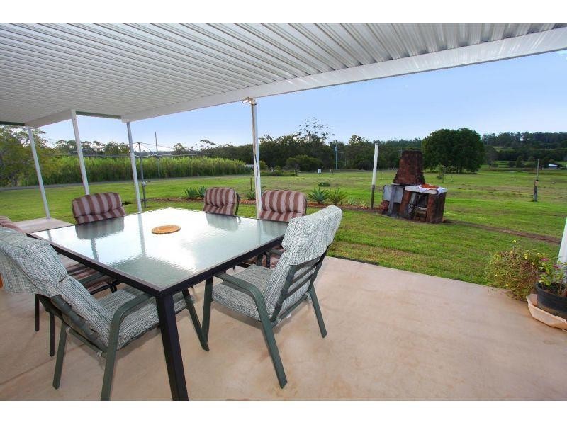 12 Arnold Rd, Veteran QLD 4570