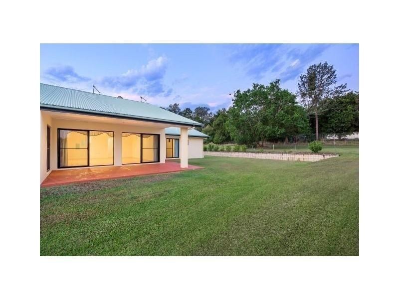 7 Groundwater Rd, Southside QLD 4570