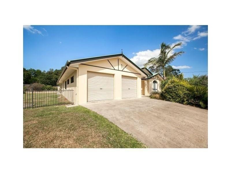 7 Groundwater Rd, Southside QLD 4570
