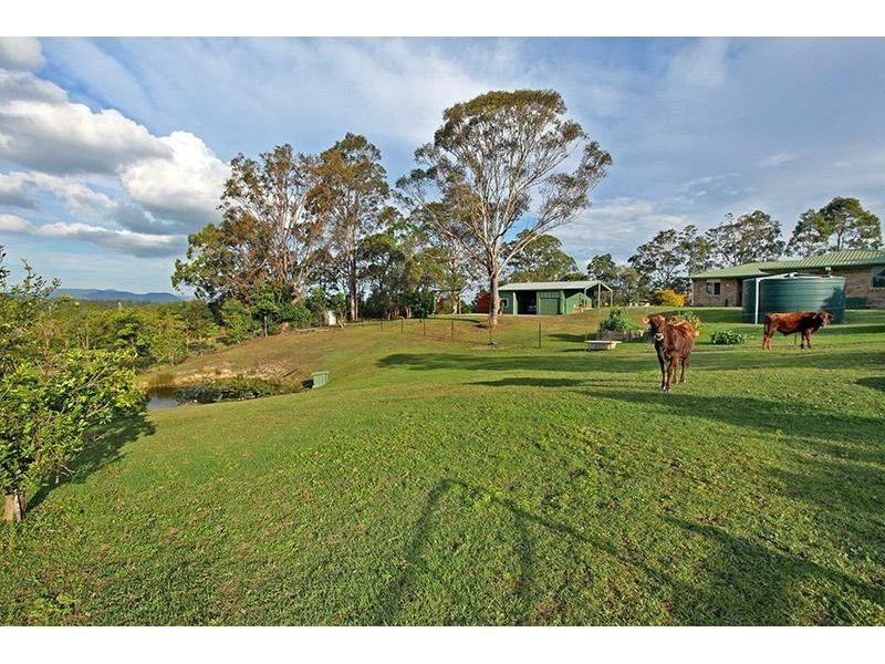 28 Lillis Rd, Victory Heights QLD 4570