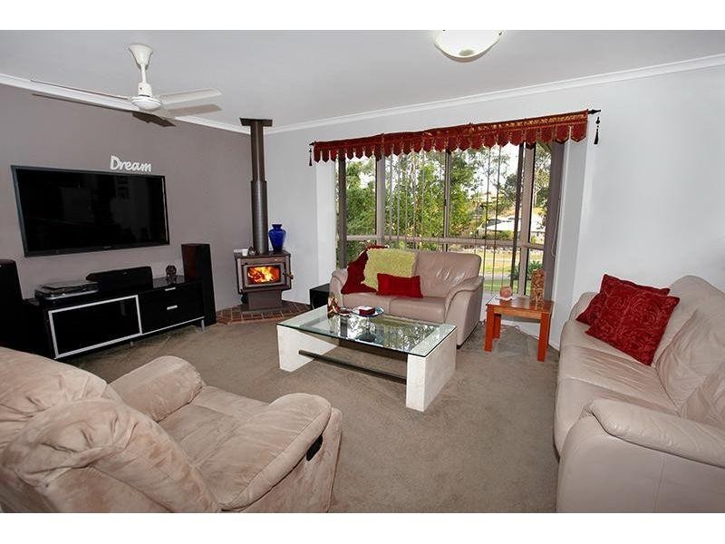 28 Lillis Rd, Victory Heights QLD 4570
