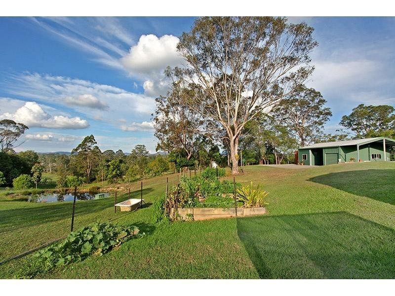 28 Lillis Rd, Victory Heights QLD 4570