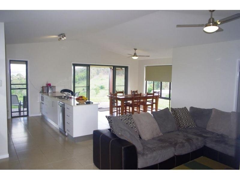 140 Irvine Road, Chatsworth QLD 4570