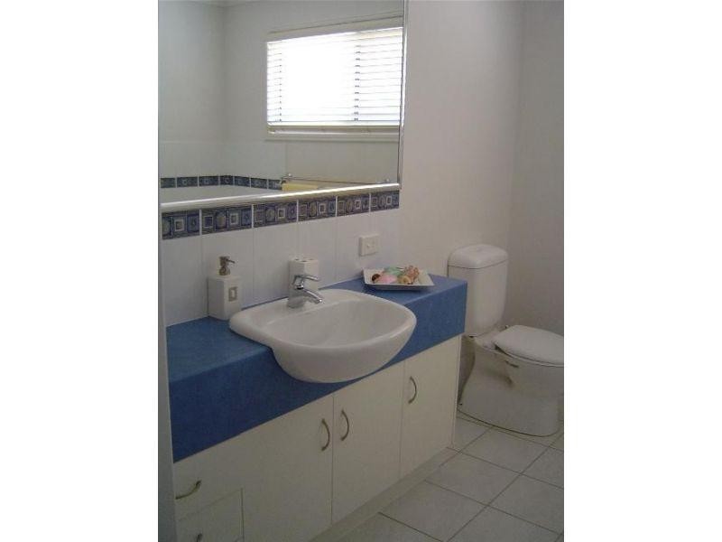 7/26 Esplanade, Tin Can Bay QLD 4580
