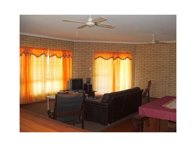 187  Macauley Road, Tansey QLD 4601