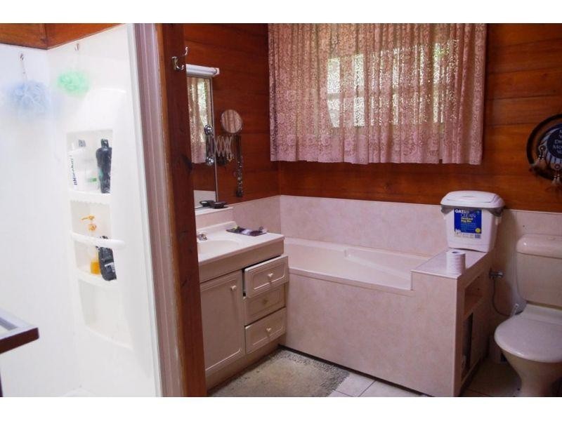 496 Beenham Valley Road, Beenaam Valley QLD 4570