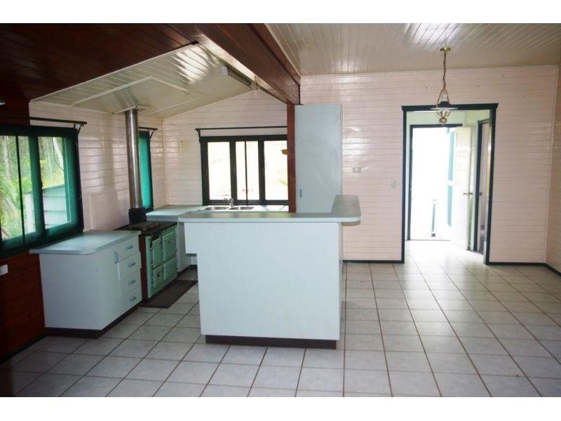 258 Chinamans Creek Road, Tuchekoi QLD 4570