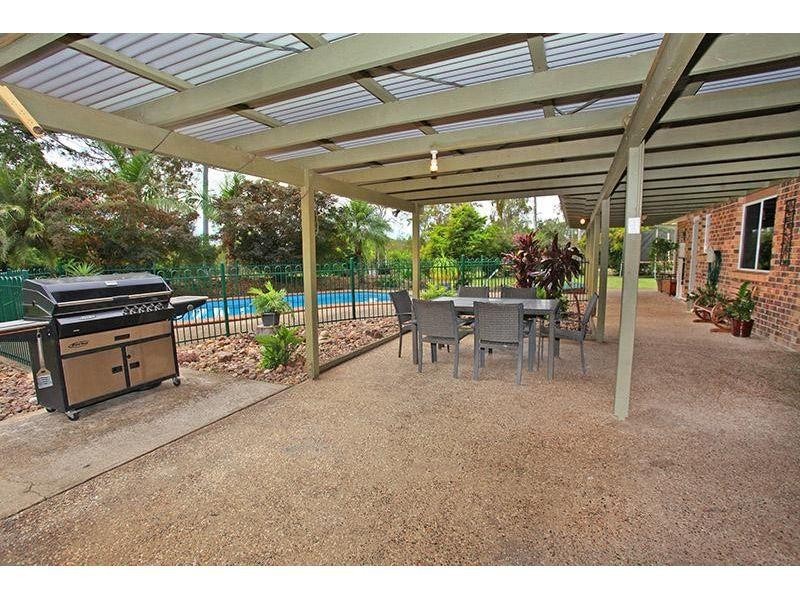 52 Delray Road, Mothar Mountain QLD 4570