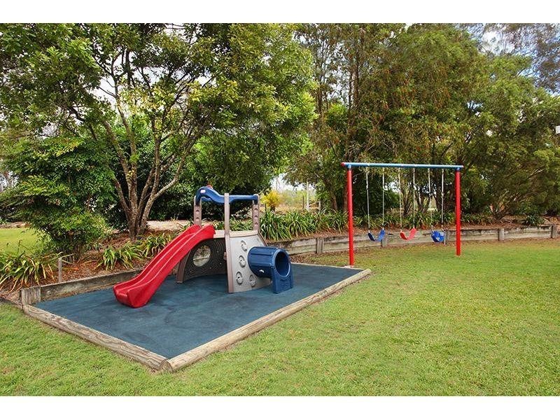 52 Delray Road, Mothar Mountain QLD 4570
