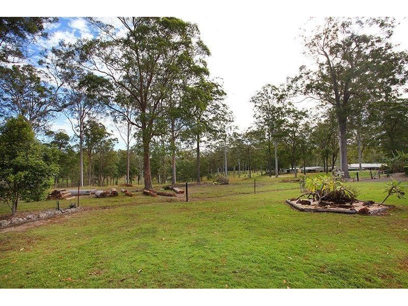 52 Delray Road, Mothar Mountain QLD 4570