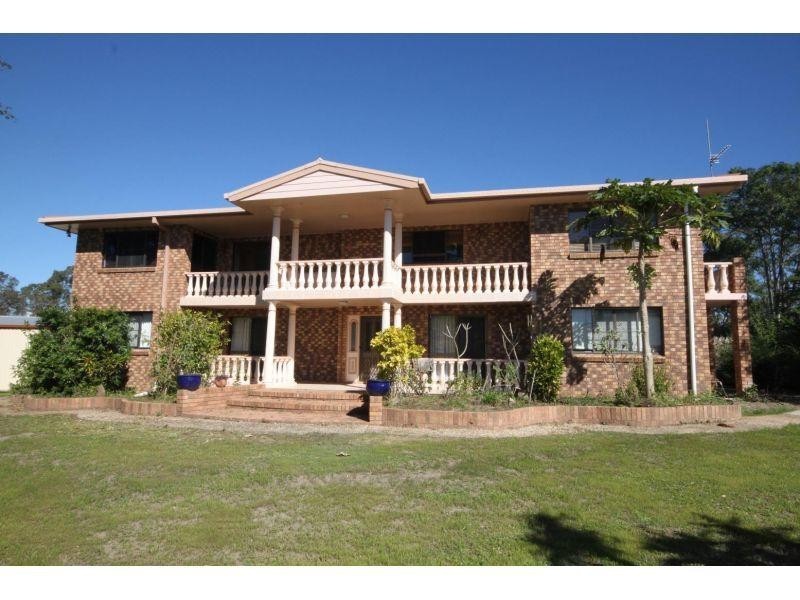 7 Lindsay Street, Southside QLD 4570