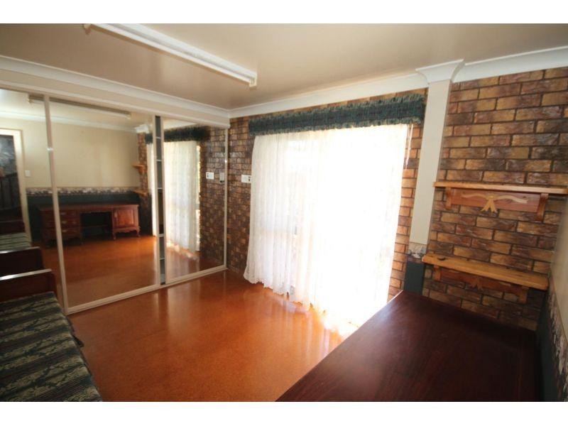 7 Lindsay Street, Southside QLD 4570