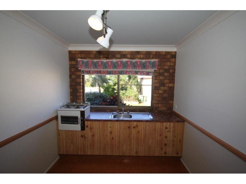 7 Lindsay Street, Southside QLD 4570