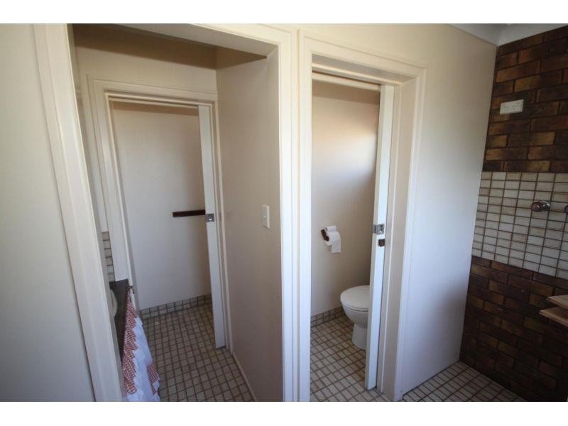 7 Lindsay Street, Southside QLD 4570