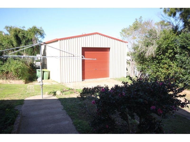 7 Lindsay Street, Southside QLD 4570