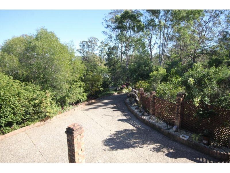 7 Lindsay Street, Southside QLD 4570