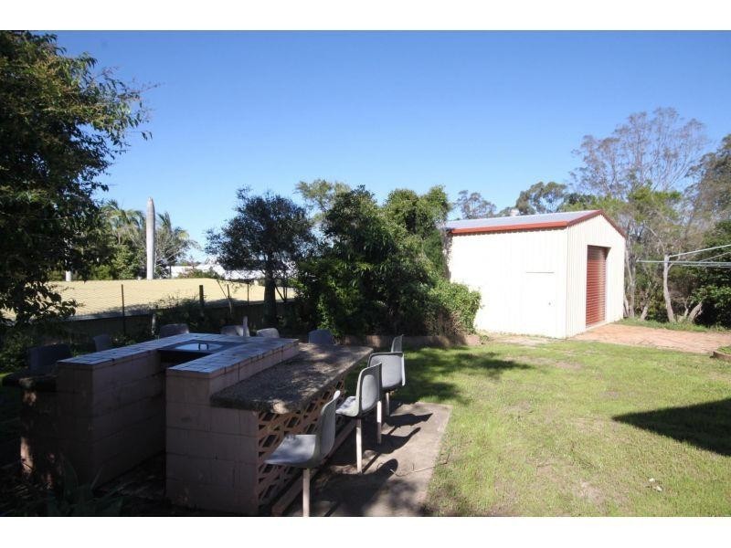 7 Lindsay Street, Southside QLD 4570