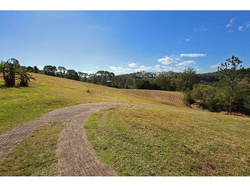 1021  Tin Can Bay Road, Canina QLD 4570