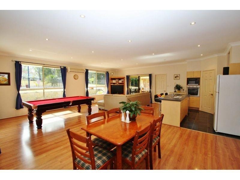 8 Coolabah Court, Pie Creek QLD 4570