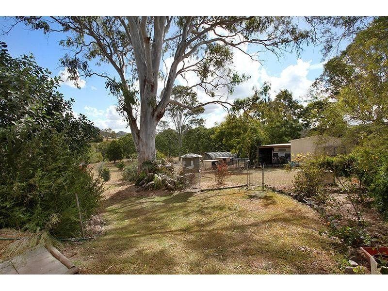24 Curtain Road, Pie Creek QLD 4570