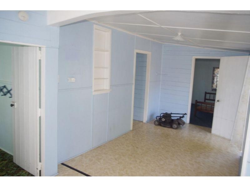 9 Rose Street, Kilkivan QLD 4600