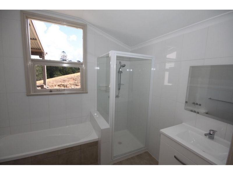 271 Sandy Creek Road, North Deep Creek QLD 4570