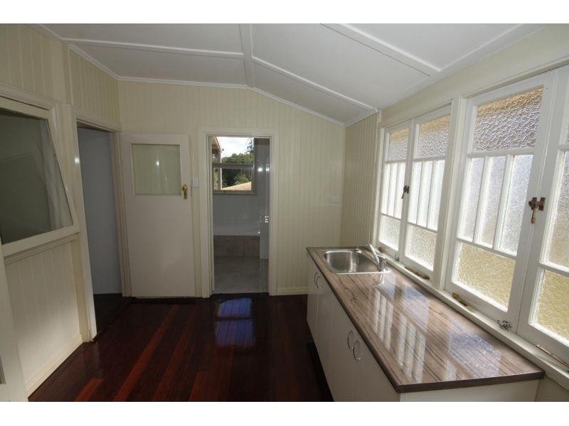 271 Sandy Creek Road, North Deep Creek QLD 4570