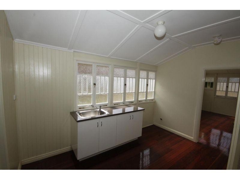 271 Sandy Creek Road, North Deep Creek QLD 4570