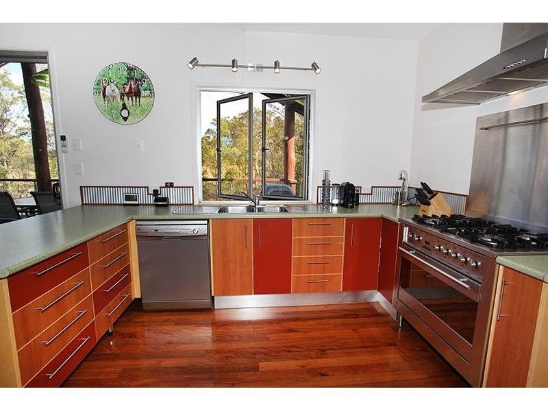 132 Nash Road, Araluen QLD 4570