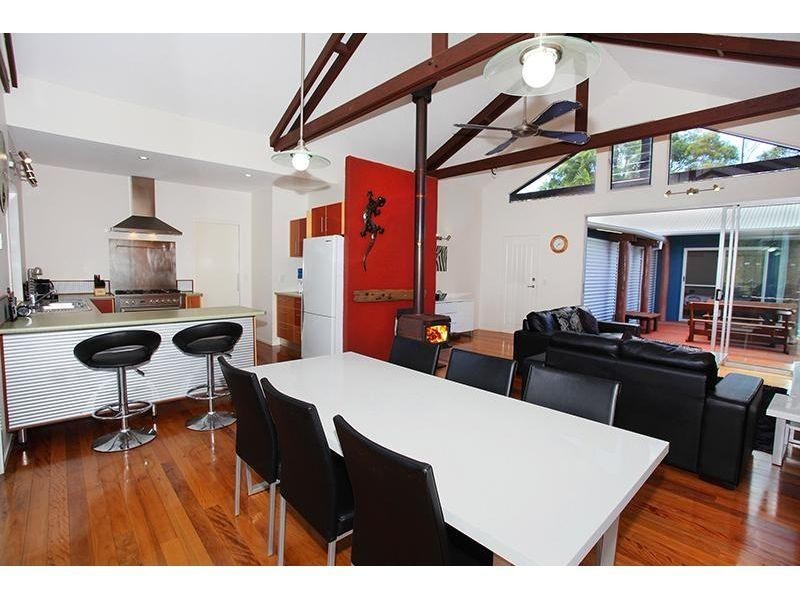 132 Nash Road, Araluen QLD 4570