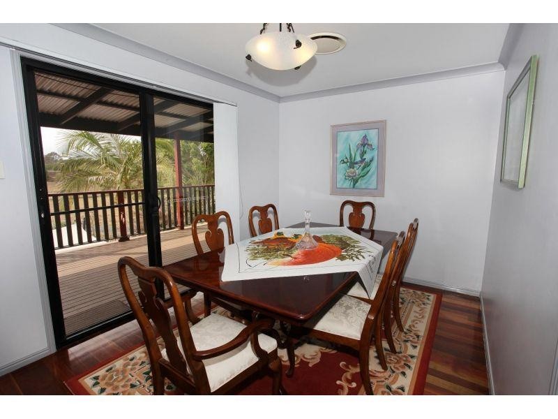 30 Robert Road, Chatsworth QLD 4570