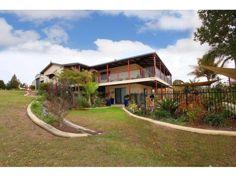 30 Robert Road, Chatsworth QLD 4570