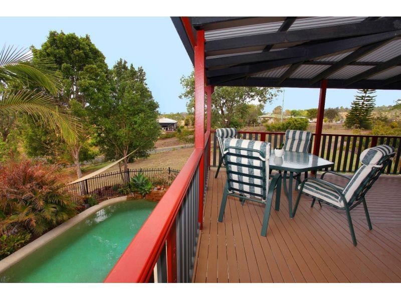 30 Robert Road, Chatsworth QLD 4570