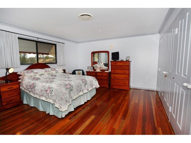 30 Robert Road, Chatsworth QLD 4570