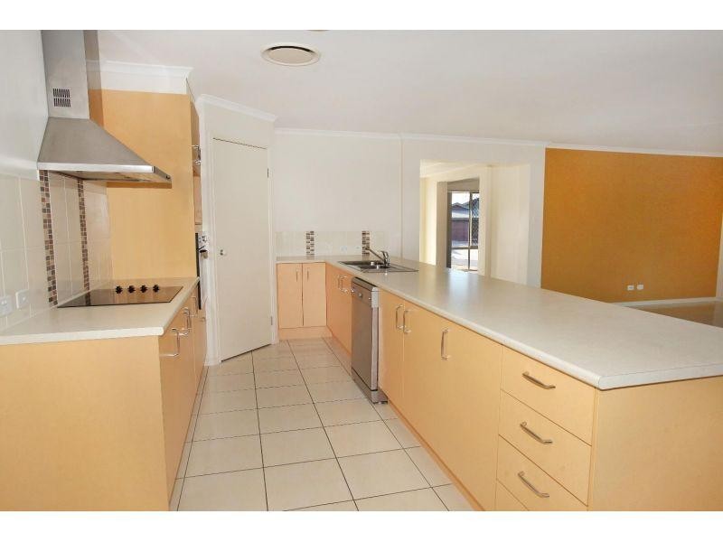 84 Gympie View Drive, Southside QLD 4570
