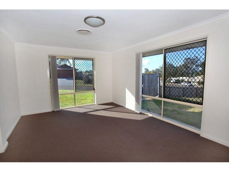 84 Gympie View Drive, Southside QLD 4570