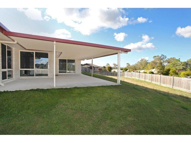 84 Gympie View Drive, Southside QLD 4570