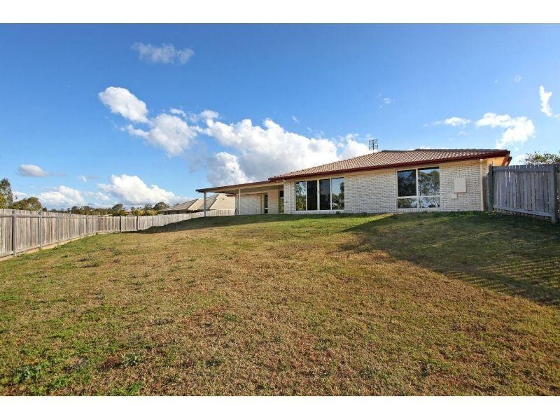 84 Gympie View Drive, Southside QLD 4570