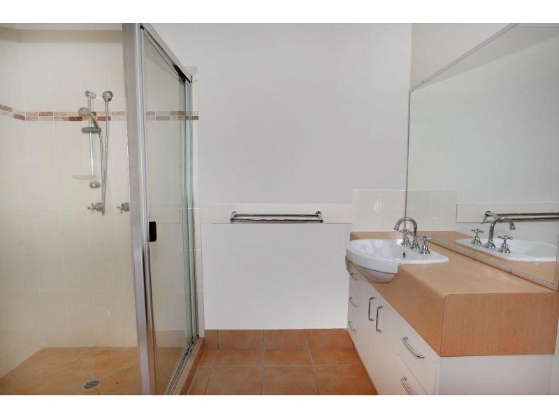 84 Gympie View Drive, Southside QLD 4570