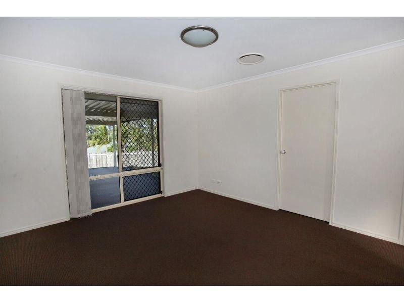 84 Gympie View Drive, Southside QLD 4570