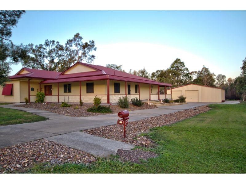 21 Endeavour Drive, Cooloola Cove QLD 4580