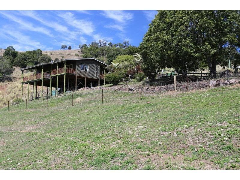 183 Robinson Road, Calico Creek QLD 4570