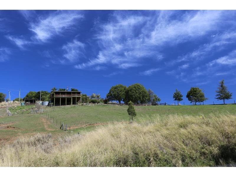 183 Robinson Road, Calico Creek QLD 4570