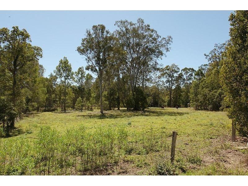 29 Hartwig Road, Mothar Mountain QLD 4570