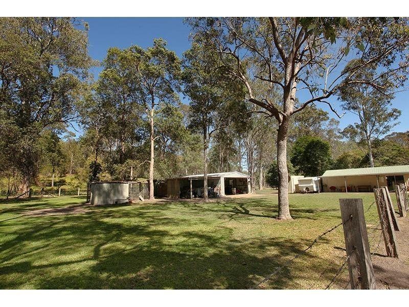 29 Hartwig Road, Mothar Mountain QLD 4570
